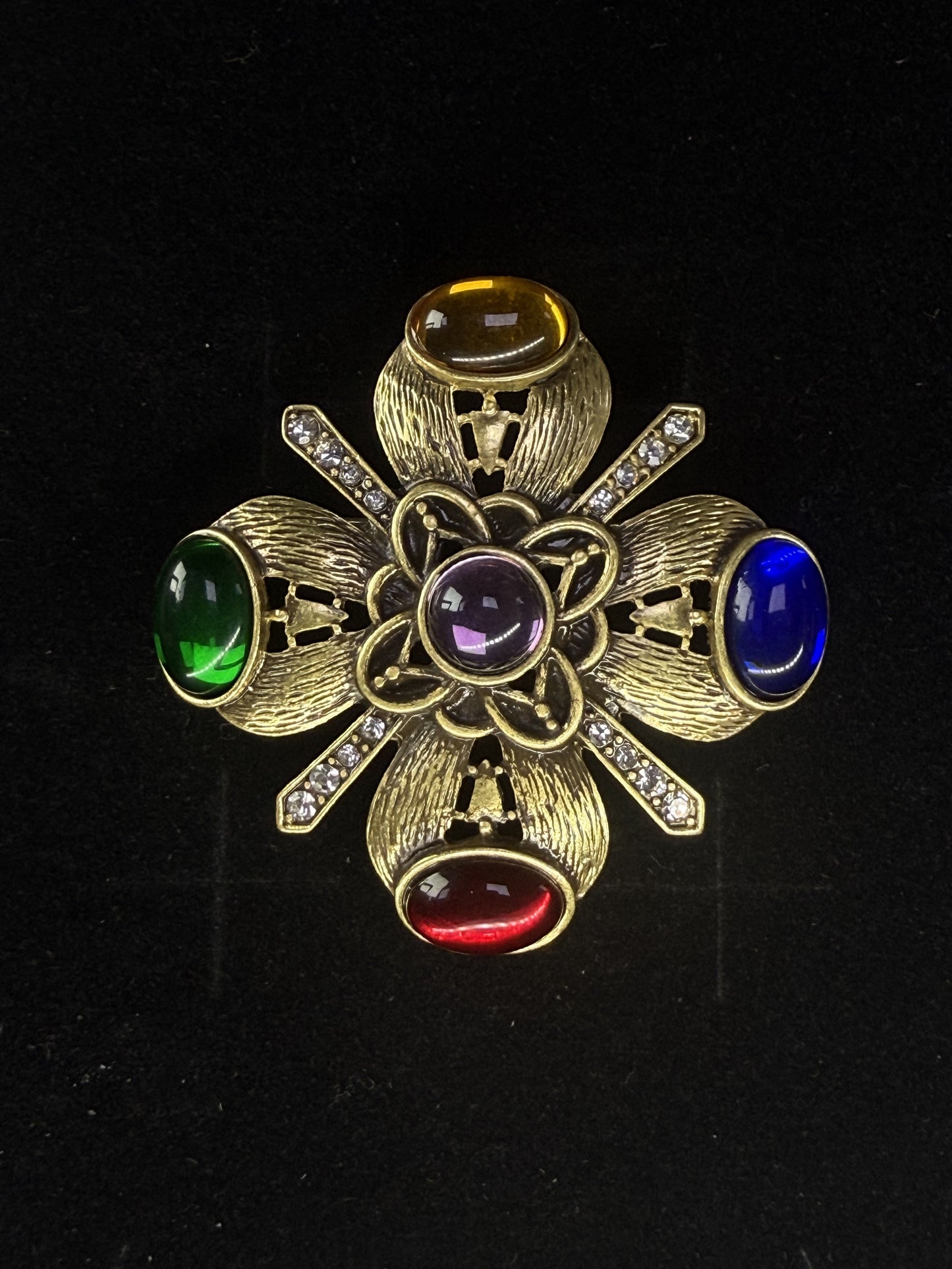 Vintage Heavy Craft Gold-Plated Brass Maltese Cross Brooch with Four-Color Natural Stone Inlay