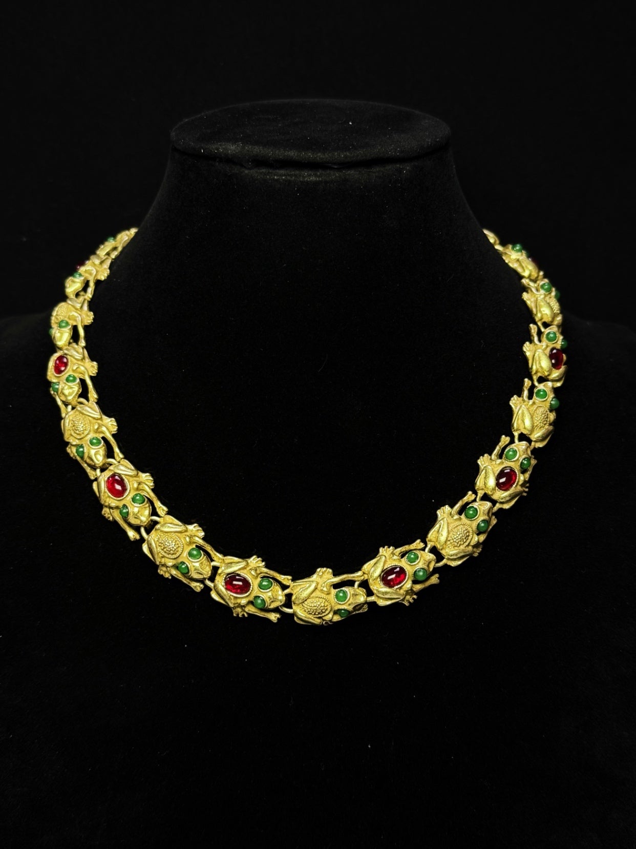 Vintage Heavy Craft Gold-Plated Brass Toad Pendant Choker Necklace