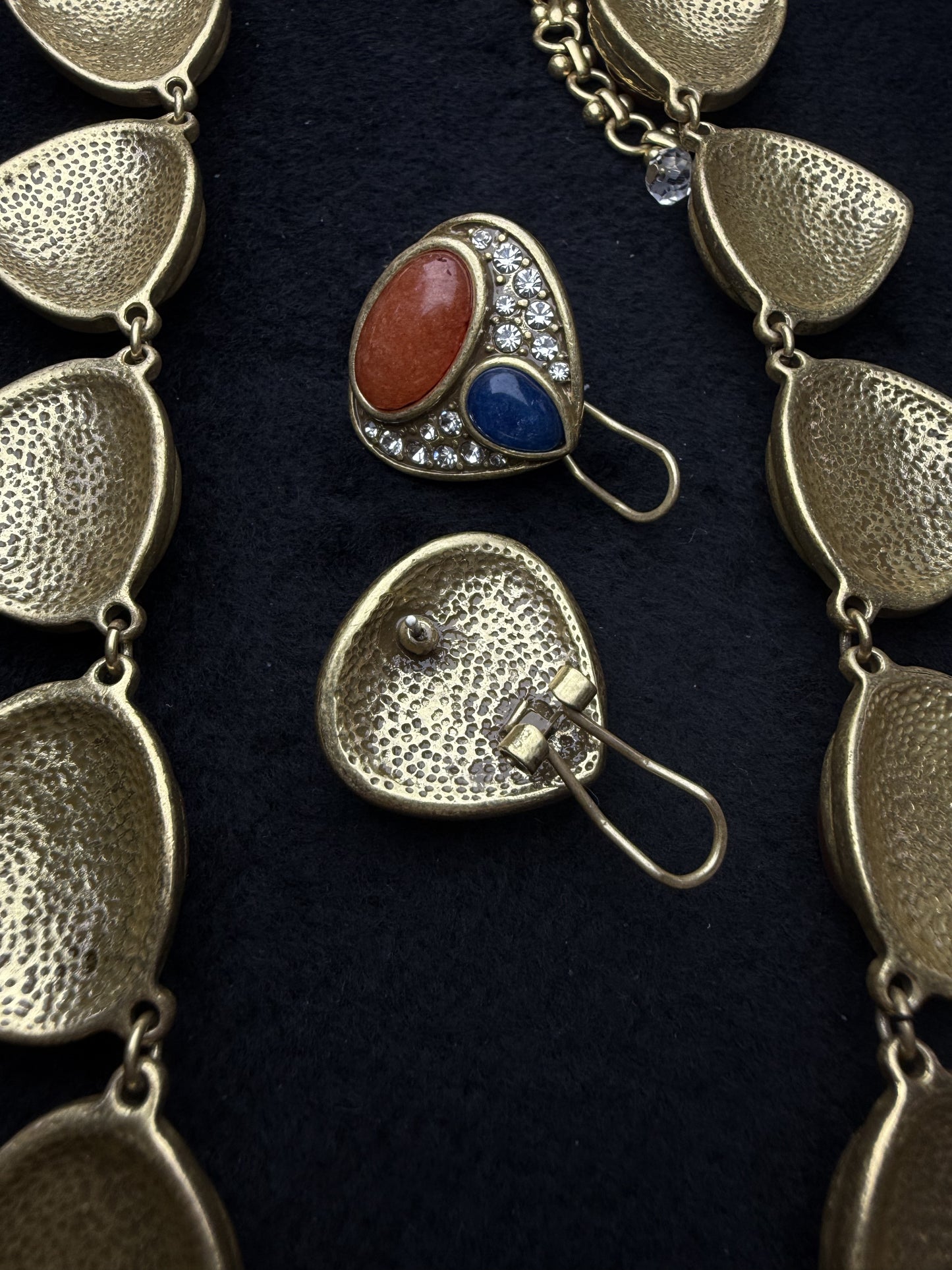 Luxury Vintage Heavy Craft Gold-Plated Copper Red & Blue Agate Inlaid Heart Stud Earrings & Necklace Set