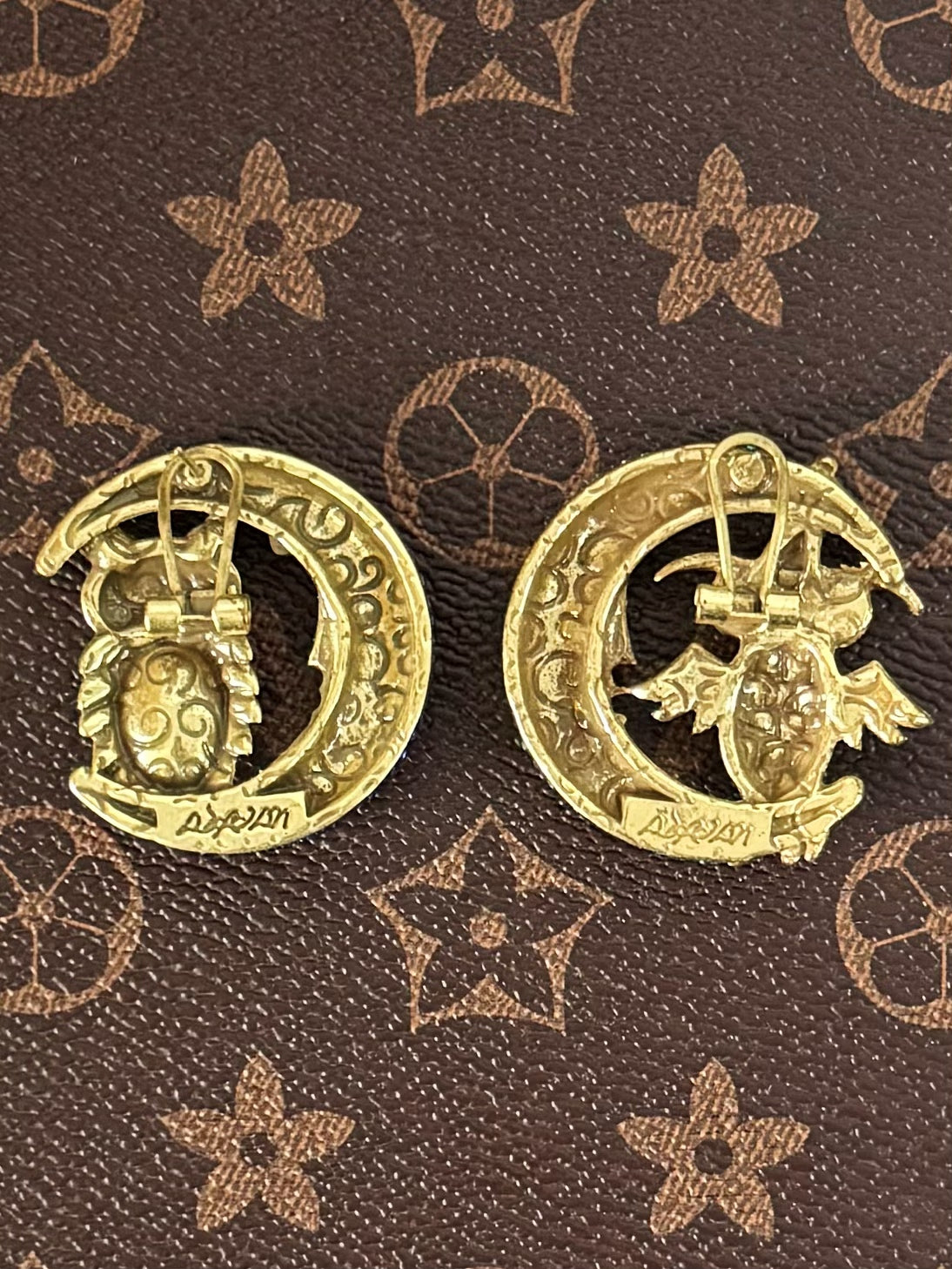 Vintage Mismatched Owl & Moon Clip-On Earrings – Gold-Plated Copper with Blue & Green Rhinestones (AB Design)