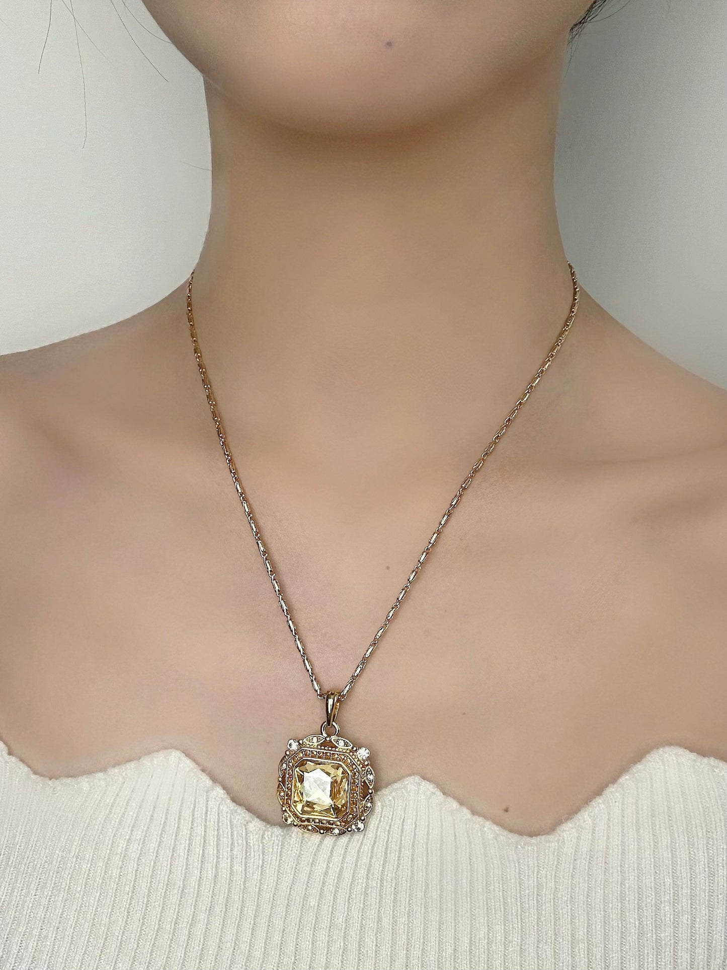 Vintage Luxury Sugar-Cut Zircon Pendant Necklace & Earrings Set – Gold-Plated Copper