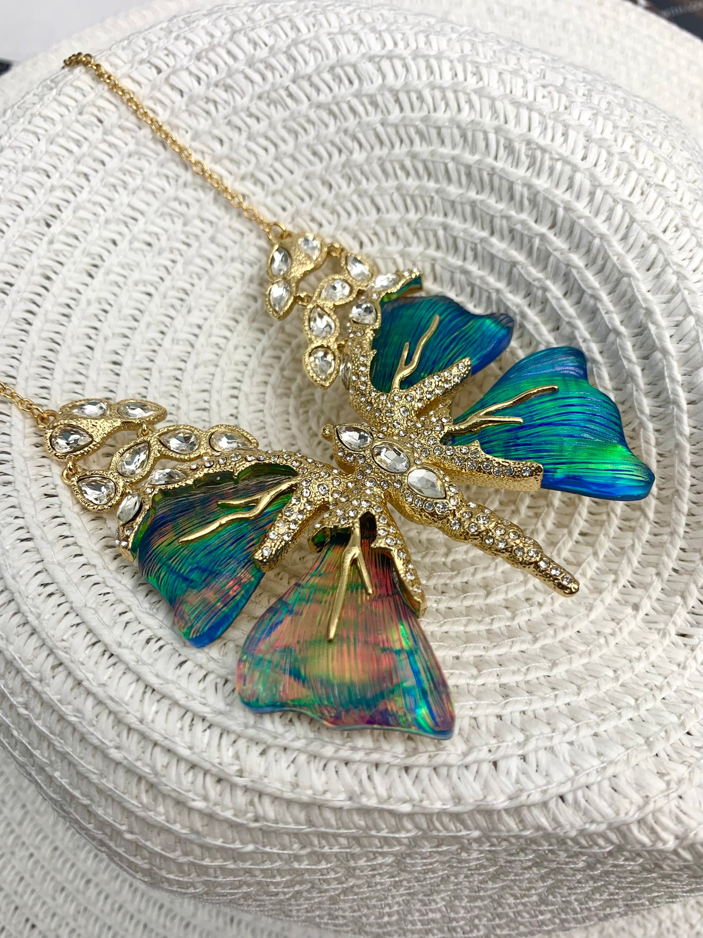 Vintage Niche Design Iridescent Butterfly Necklace in Gold-Plated Copper