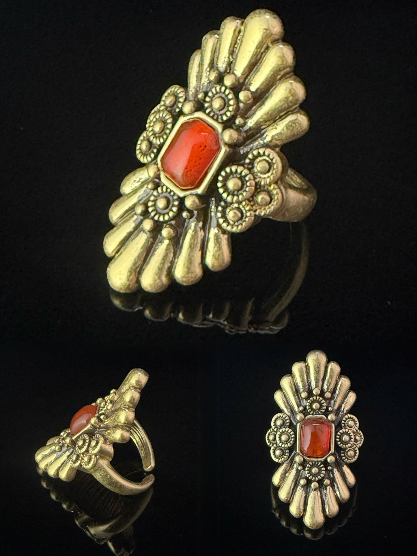 Vintage Retro Heavy-Crafted Gold-Plated Distressed Old Coin Style Agate Open Ring