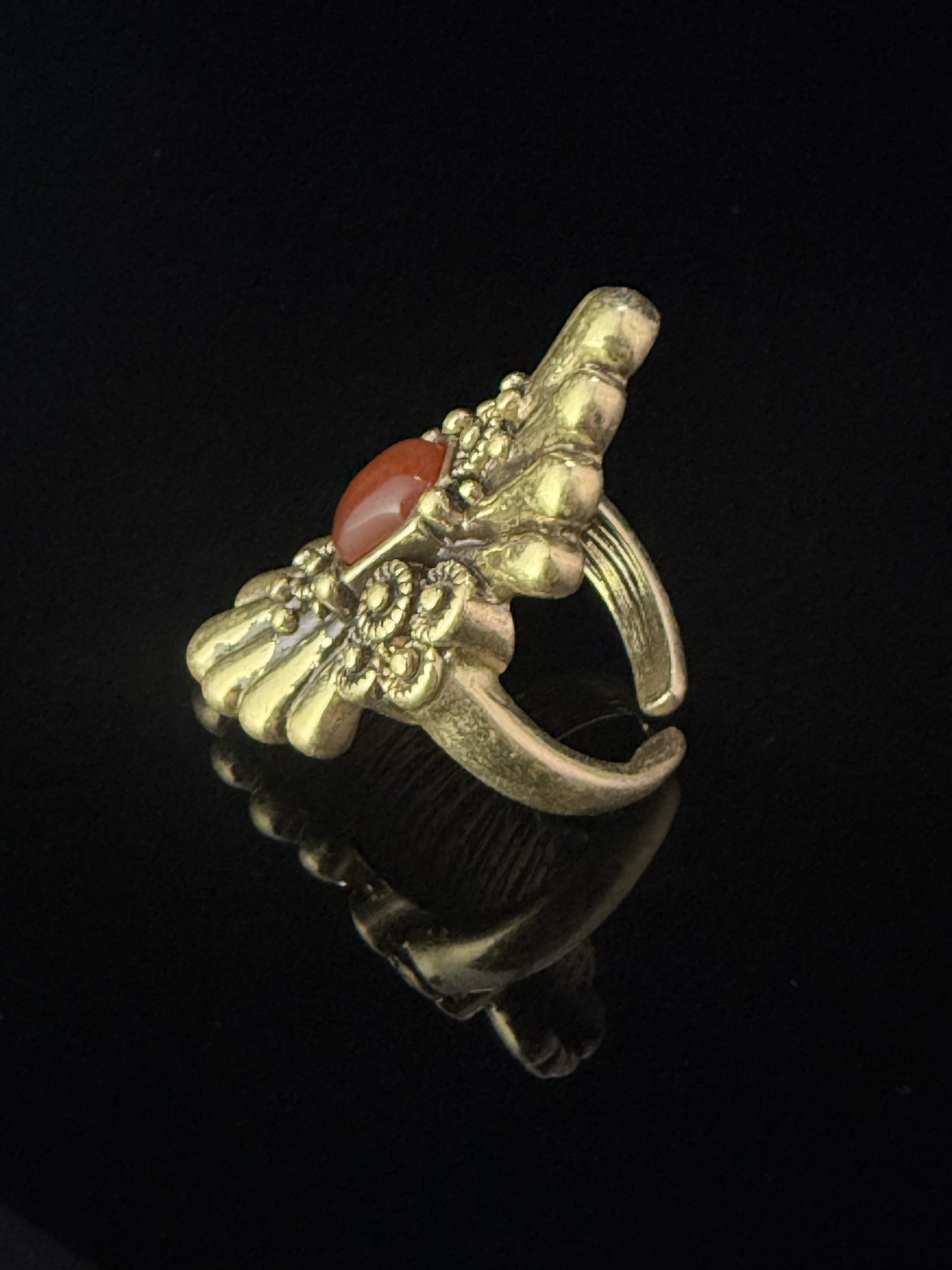 Vintage Retro Heavy-Crafted Gold-Plated Distressed Old Coin Style Agate Open Ring