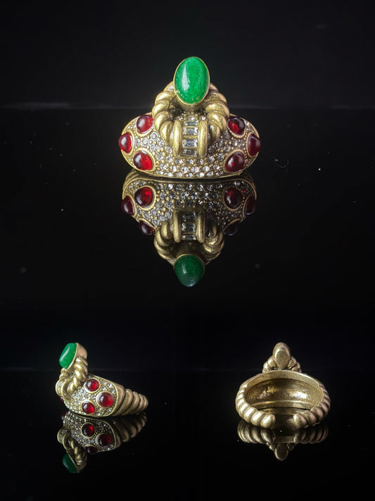 Vintage Retro Heavy-Crafted Gold-Plated Green Agate & Cabochon Red Glass Inlaid Open Ring