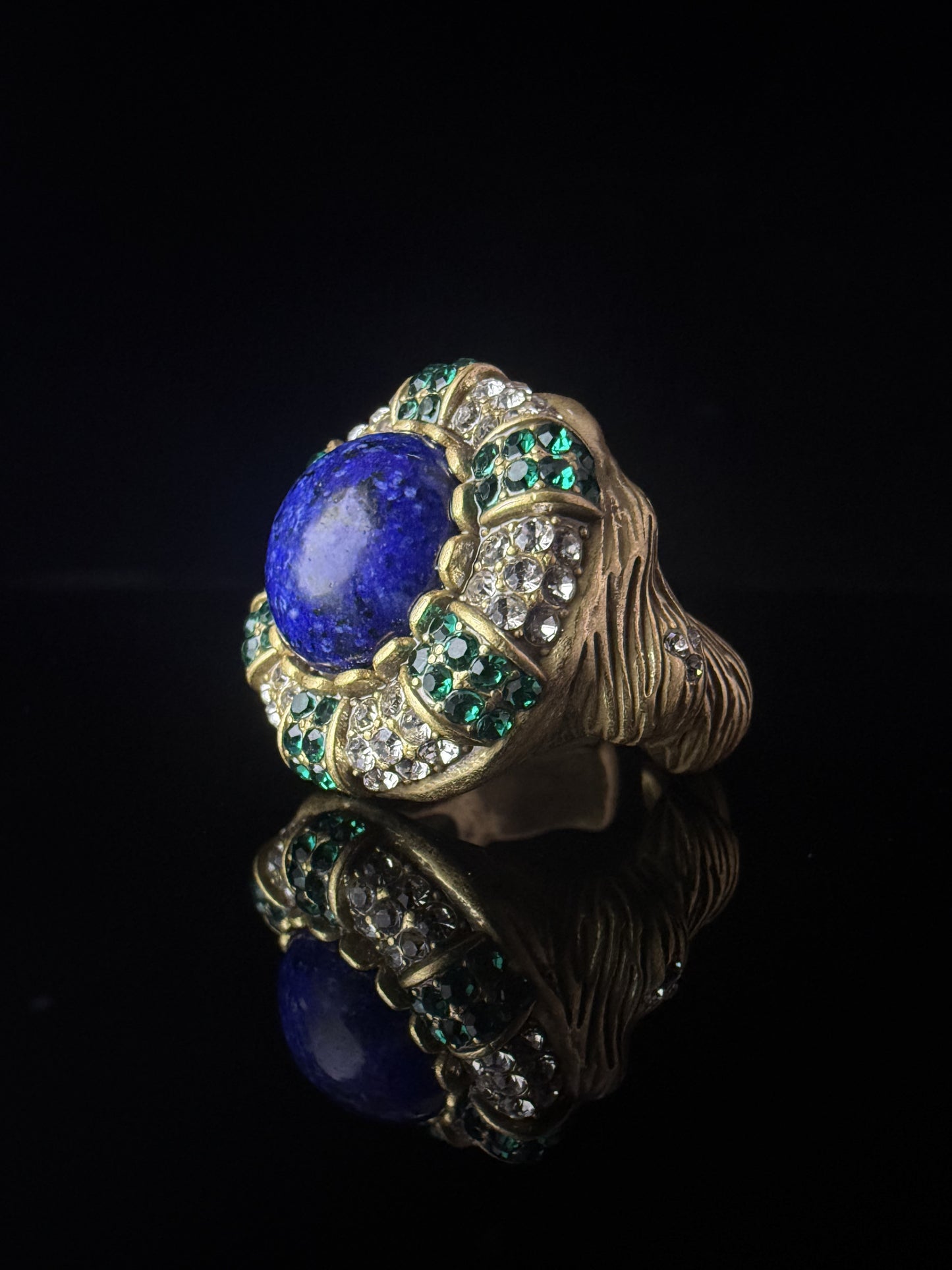 Vintage Retro Heavy-Crafted Gold-Plated Lapis Lazuli Inlaid Open Ring