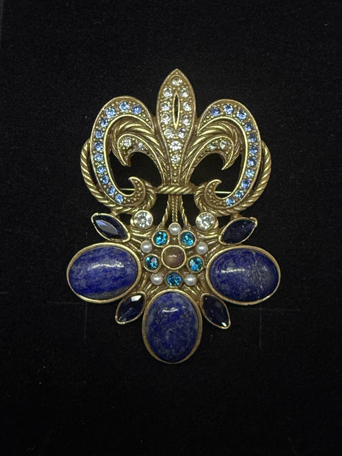 Vintage Heavy Craft French Court-Style Brass Gold-Plated Crown Emblem Brooch with Natural Lapis Lazuli
