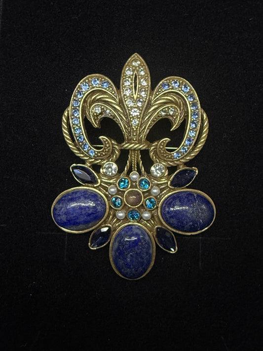 Vintage Heavy Craft French Court-Style Brass Gold-Plated Crown Emblem Brooch with Natural Lapis Lazuli