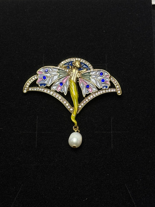 Vintage Medieval-Style Heavy-Duty Gold-Plated Flower Fairy Tassel Brooch