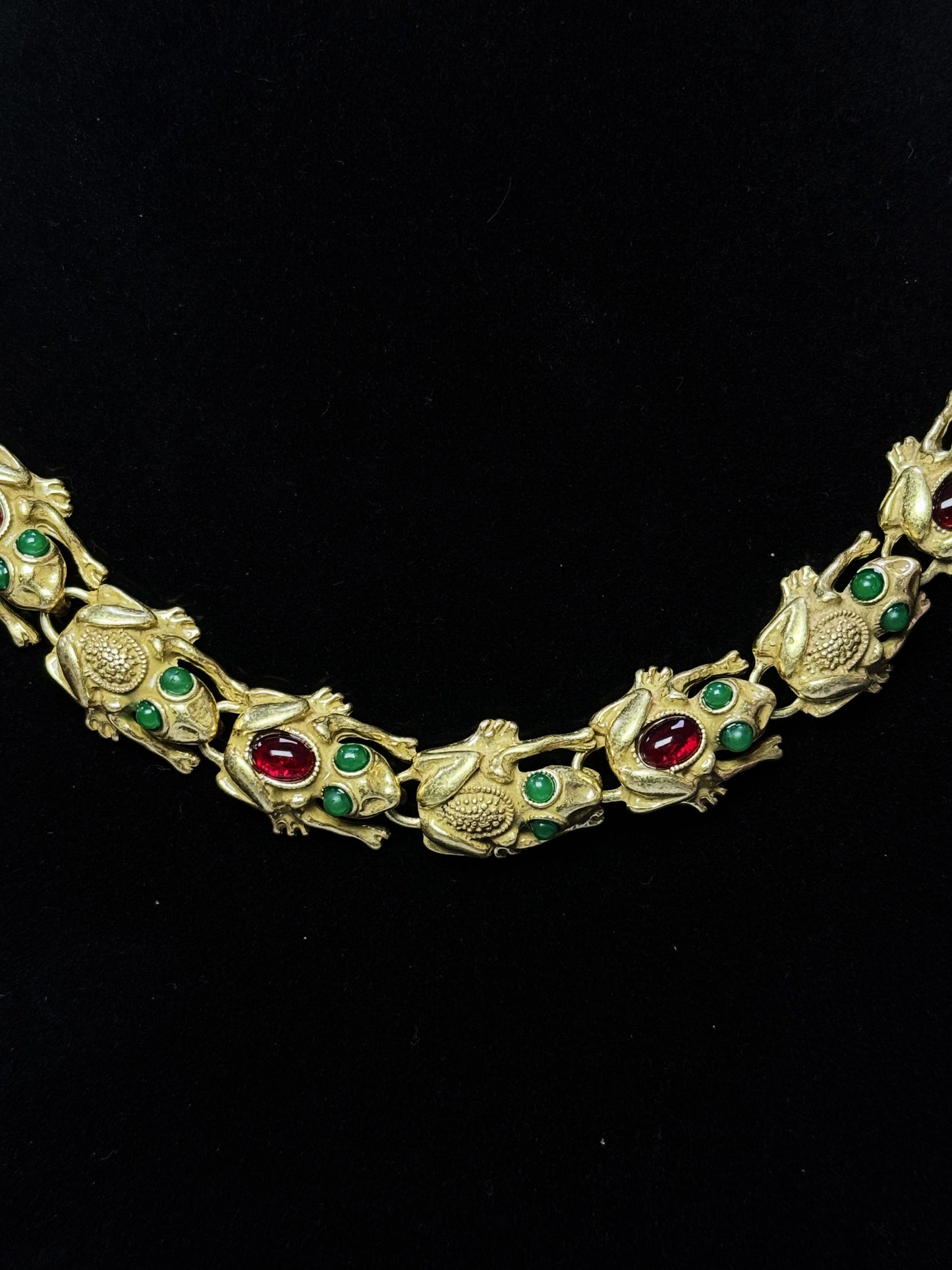 Vintage Heavy Craft Gold-Plated Brass Toad Pendant Choker Necklace