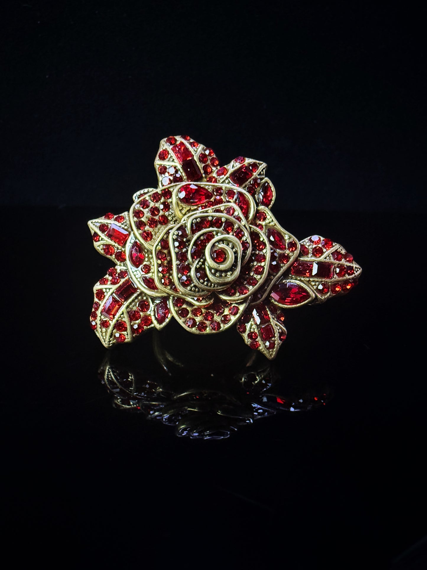 Vintage Baroque Heavy-Craft Gold-Plated Brass Red Rose Crystal Open Ring