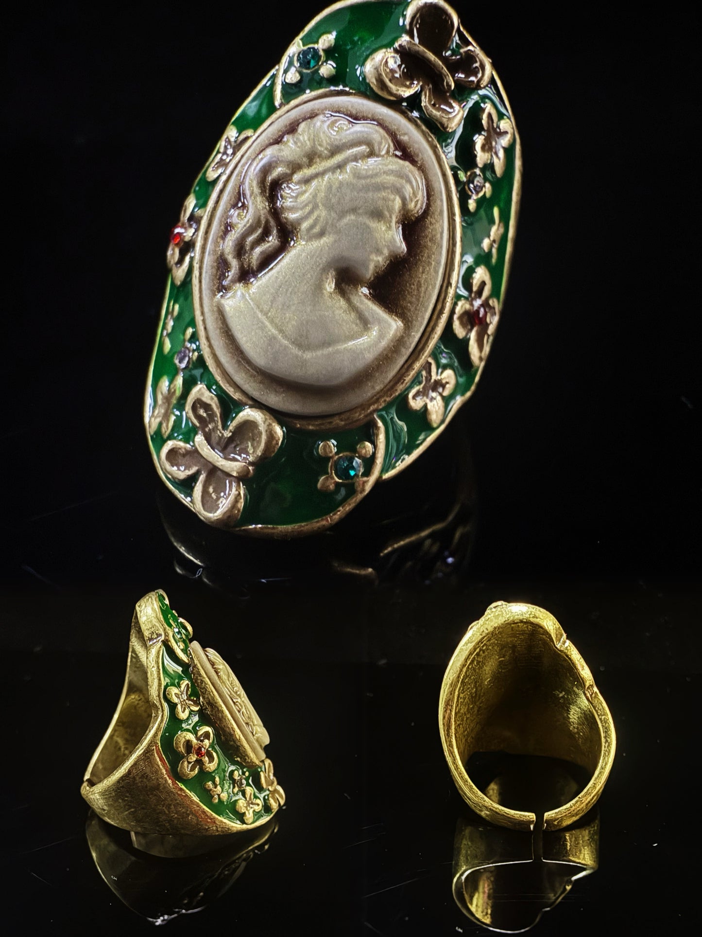Vintage Baroque Heavy-Craft 18K Gold-Plated Brass Cameo Open Ring
