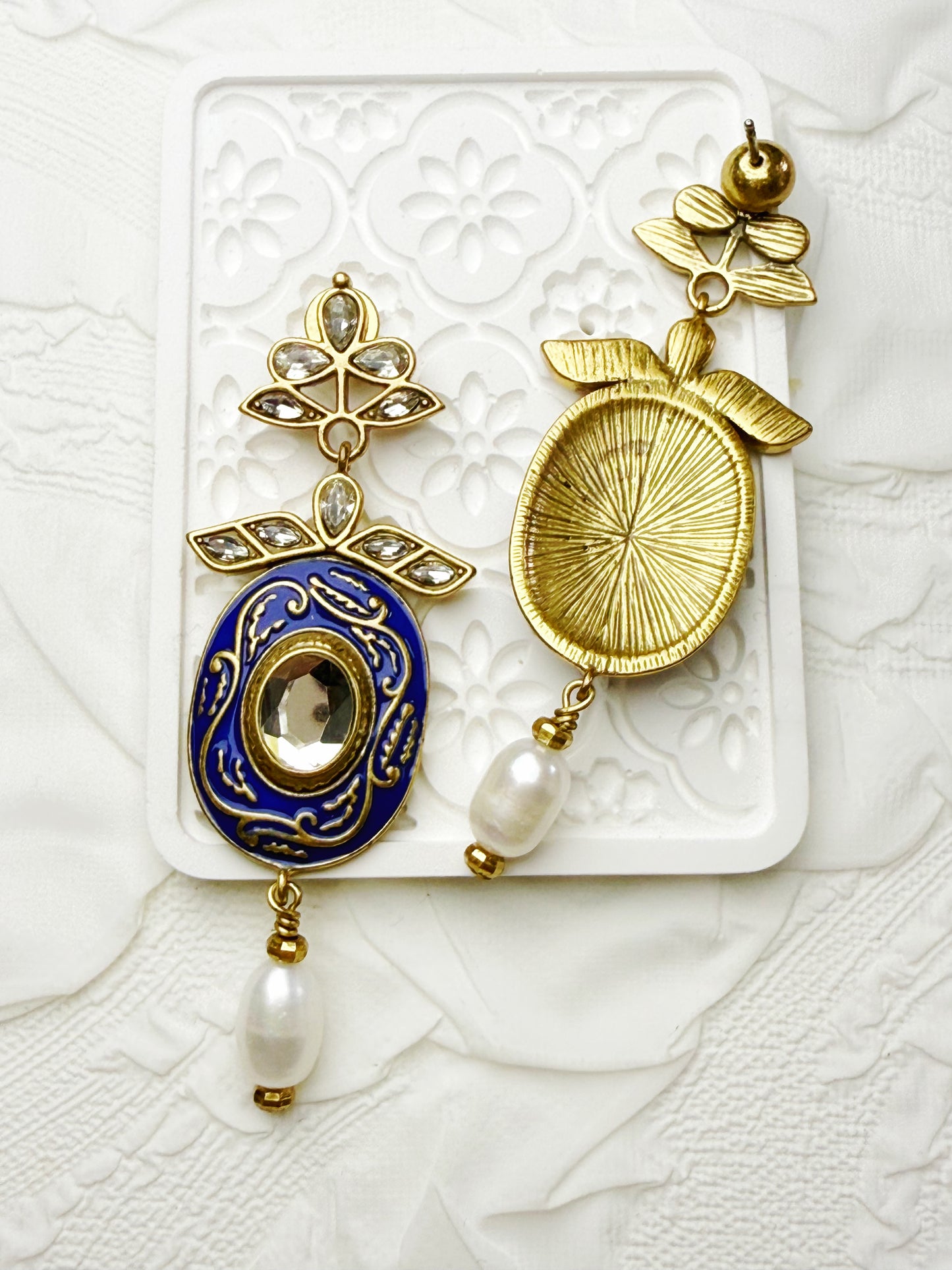 Vintage Heavy Craft Brass 18K Gold-Plated Natural Baroque Pearl Enamel Crystal-Inlaid Earring and Necklace Set