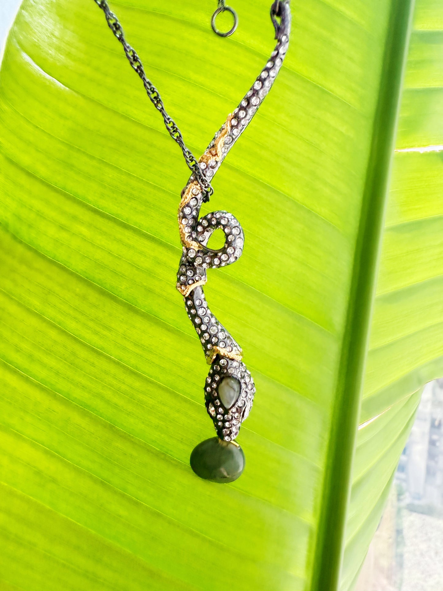 Luxury Niche Design Black-Gold Plated Copper Snake Pendant Necklace with Pave Zircon