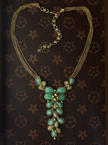 Vintage European Palace Style Gold-Plated Petal Tassel Necklace & Earring Set in Light Green