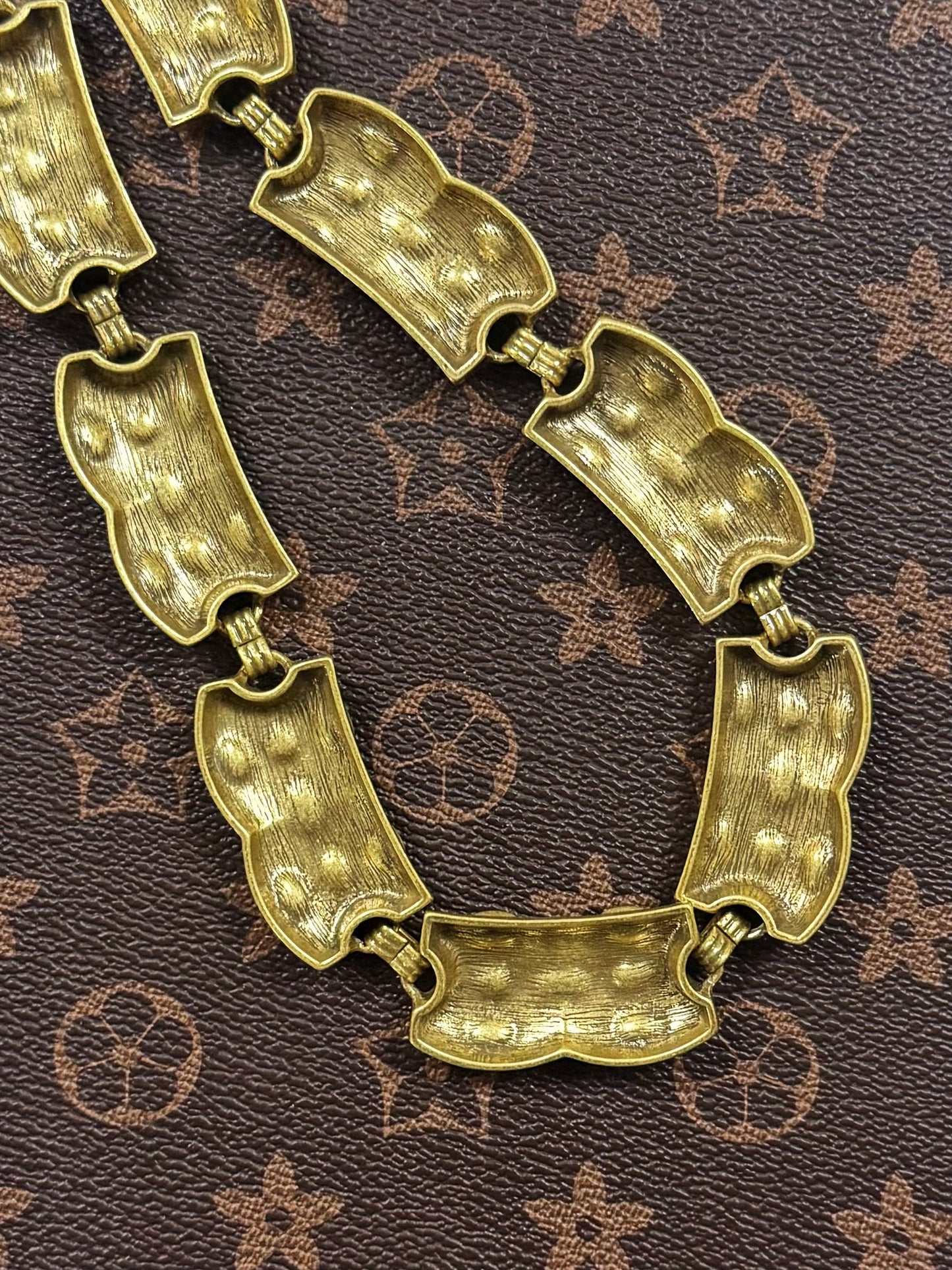 Vintage Lux Gold-Plated Copper Choker with Red and Blue Rhinestones