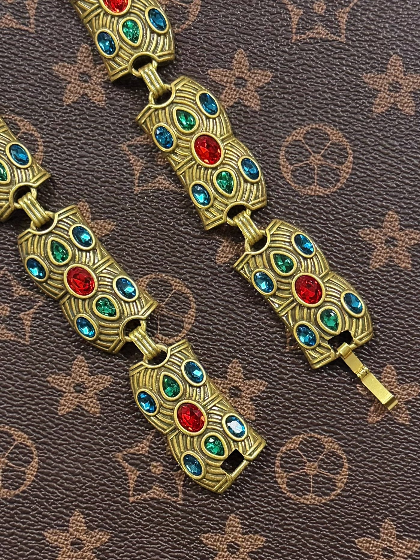 Vintage Lux Gold-Plated Copper Choker with Red and Blue Rhinestones