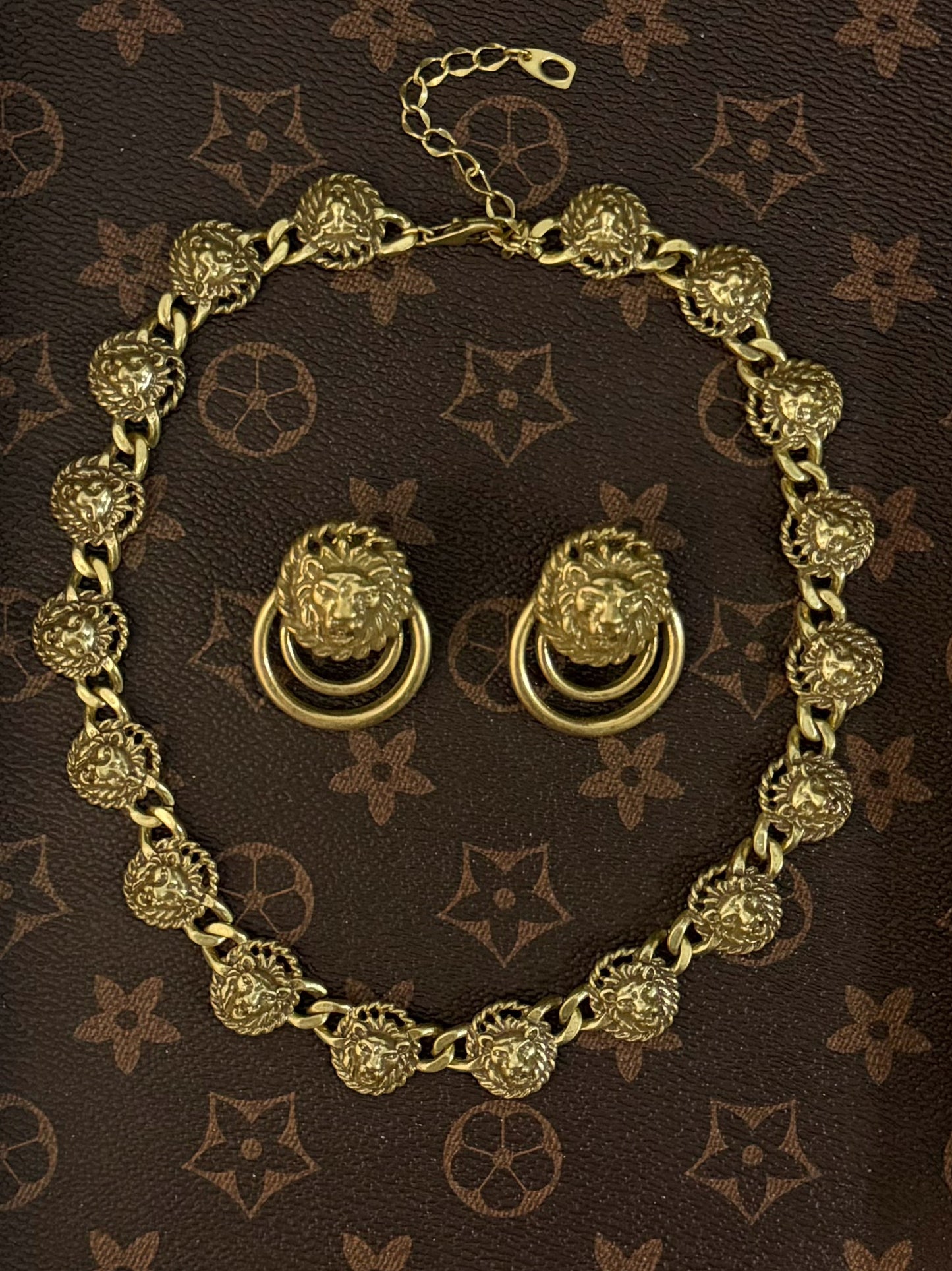 Vintage Heavy Brass Gold-Plated Lion Head Necklace & Earrings Jewelry Set