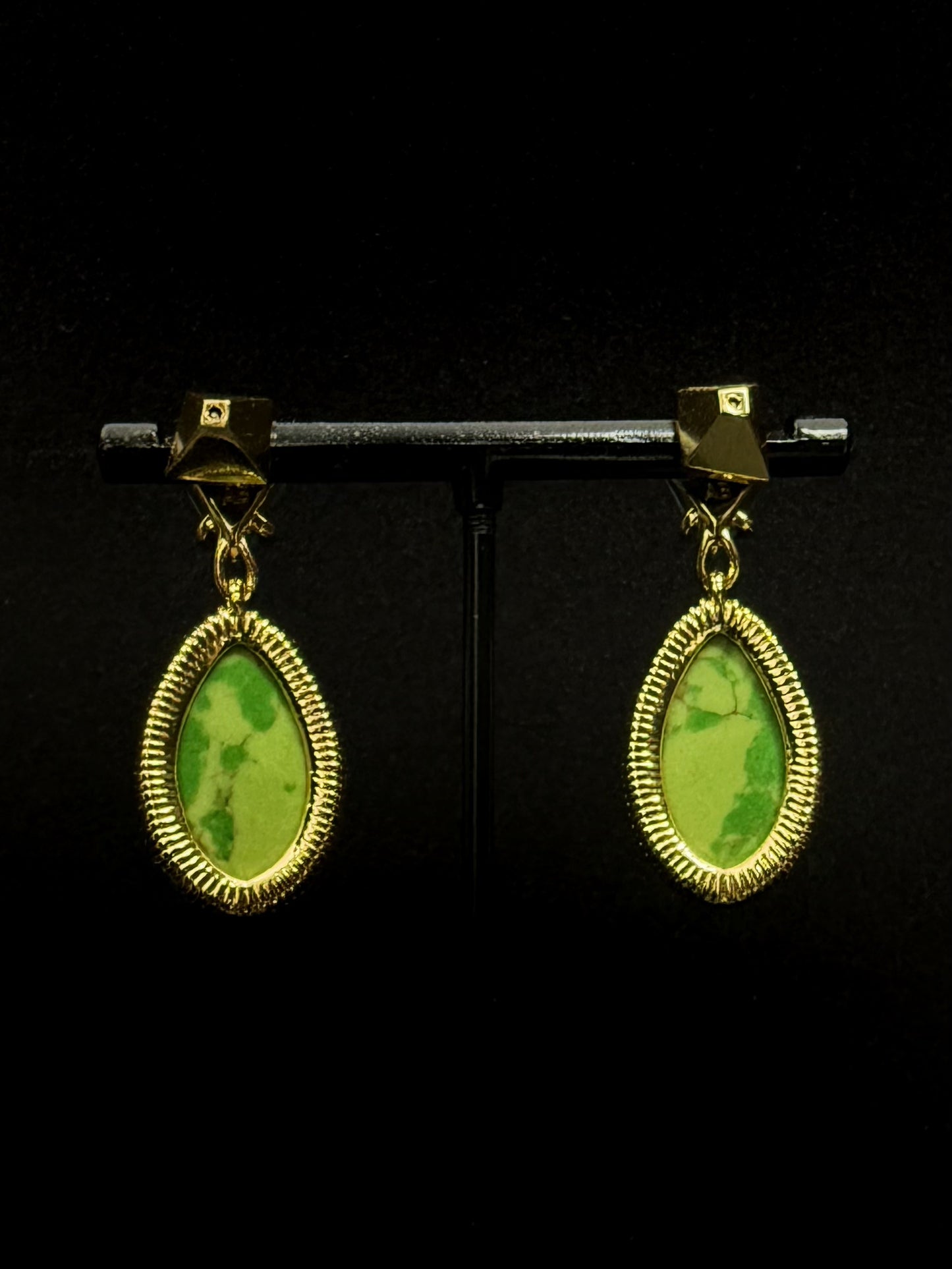 Genius Vintage Turquoise Oval-Cut Stud Earrings – Gold-Plated Copper Artistic Design