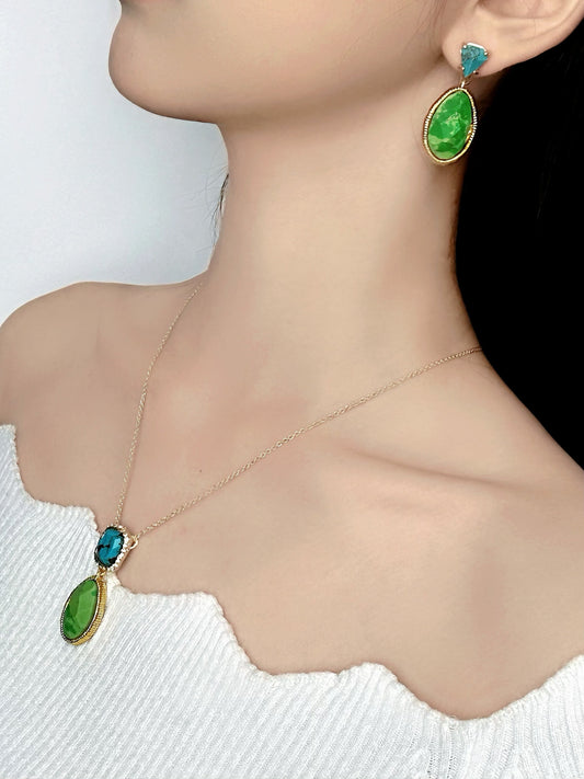 Genius Vintage Oval-Cut Turquoise Pendant Necklace – Gold-Plated Copper Indie Design