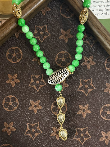 Vintage Green Natural Stone Necklace with Gold-Plated Zircon-Encrusted Serpent Pendant
