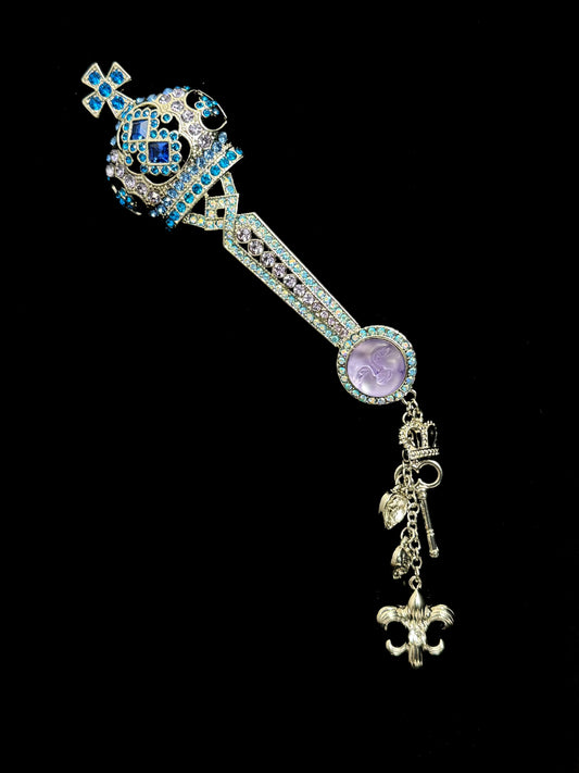 Vintage Dreaming Angel Brooch – Snowflake, Crown & Cross Wand Motif with Moen Face (11.5cm)