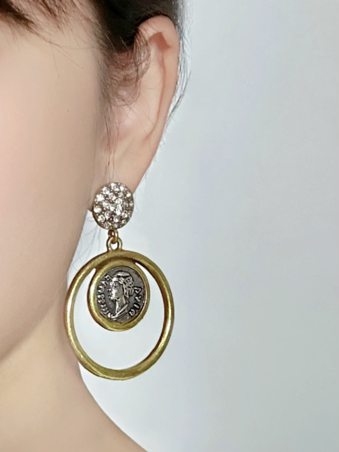 Vintage Coin Portrait Hoop Earrings – Gold-Plated Copper with Zircon Accents