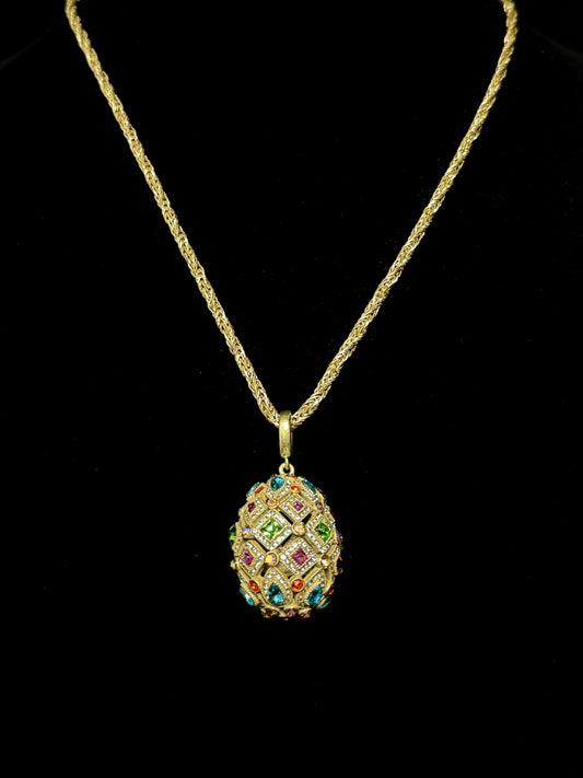 High-End Vintage Twisted Rope Chain Necklace with Hollow Enamel Egg Pendant – Gold-Plated Brass