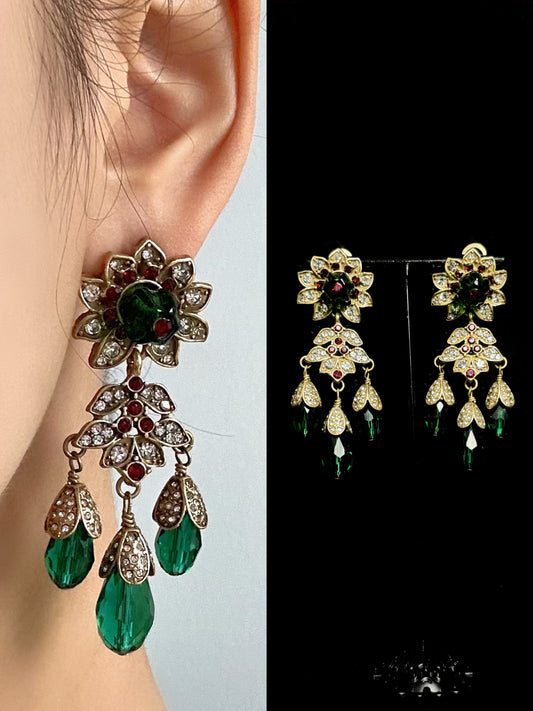 Retro Heavy Craftsmanship Palace-Style Copper-Plated Gold Full Green Crystal Tassel Earrings