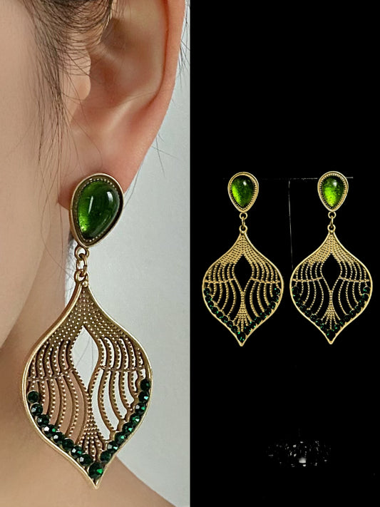 Vintage Baroque Green Gemstone Teardrop Earrings – Hollow Out Gold-Plated Statement Studs