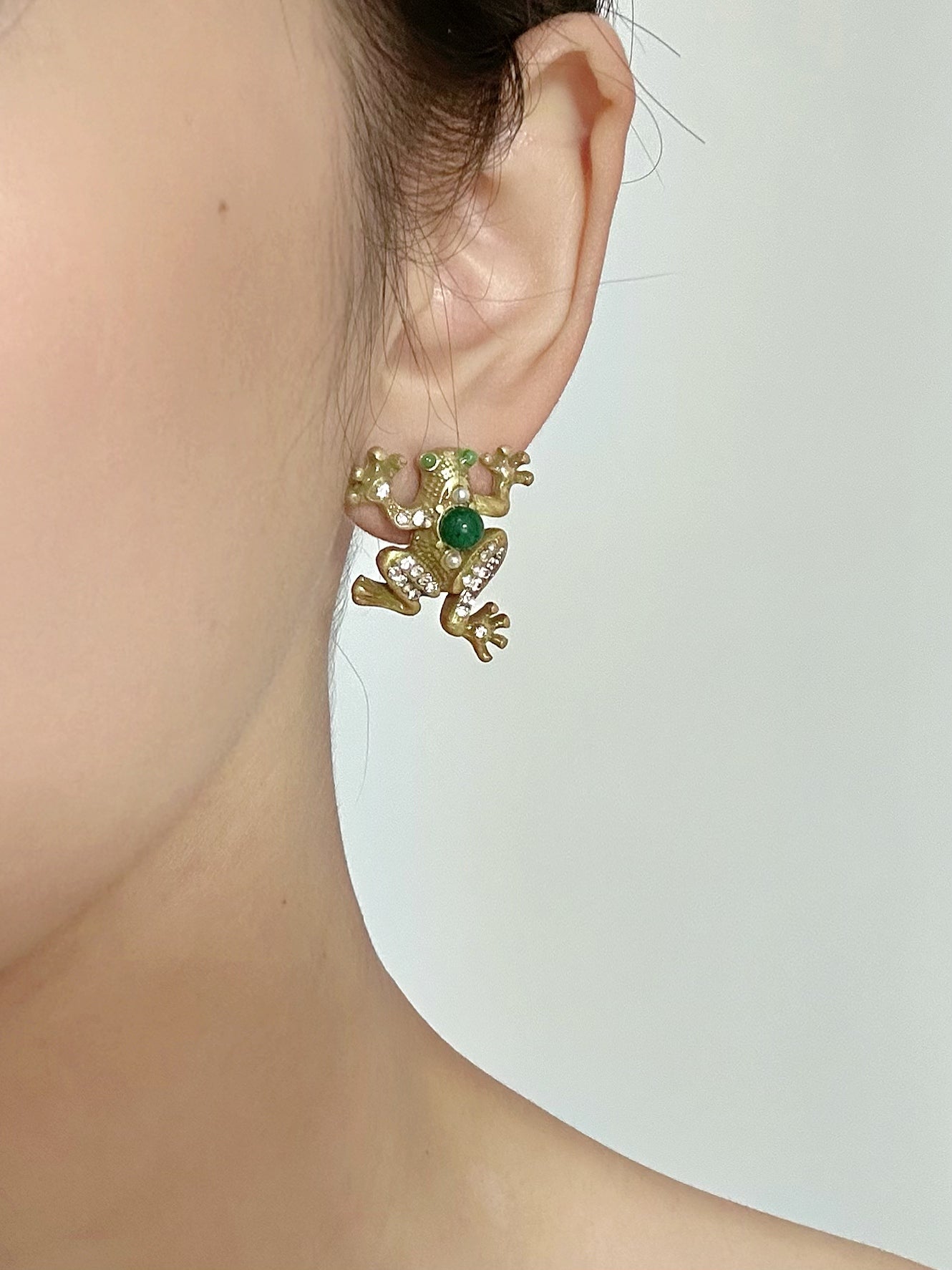 Vintage Heavy-Duty Copper Gold-Plated Bold Frog Earrings (AB Style)