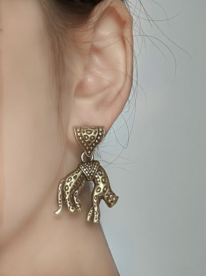 Vintage Heavywork Gold-Plated Engraved Cheetah Pendant Stud Earrings – Unique Statement Jewelry