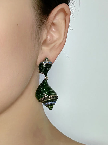Vintage Heavywork Niche Copper Gold-Plated Green Enamel Seashell Stud Earrings with Full Zircon