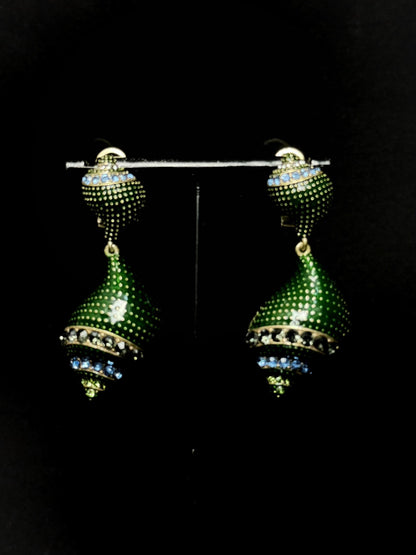 Vintage Heavywork Niche Copper Gold-Plated Green Enamel Seashell Stud Earrings with Full Zircon