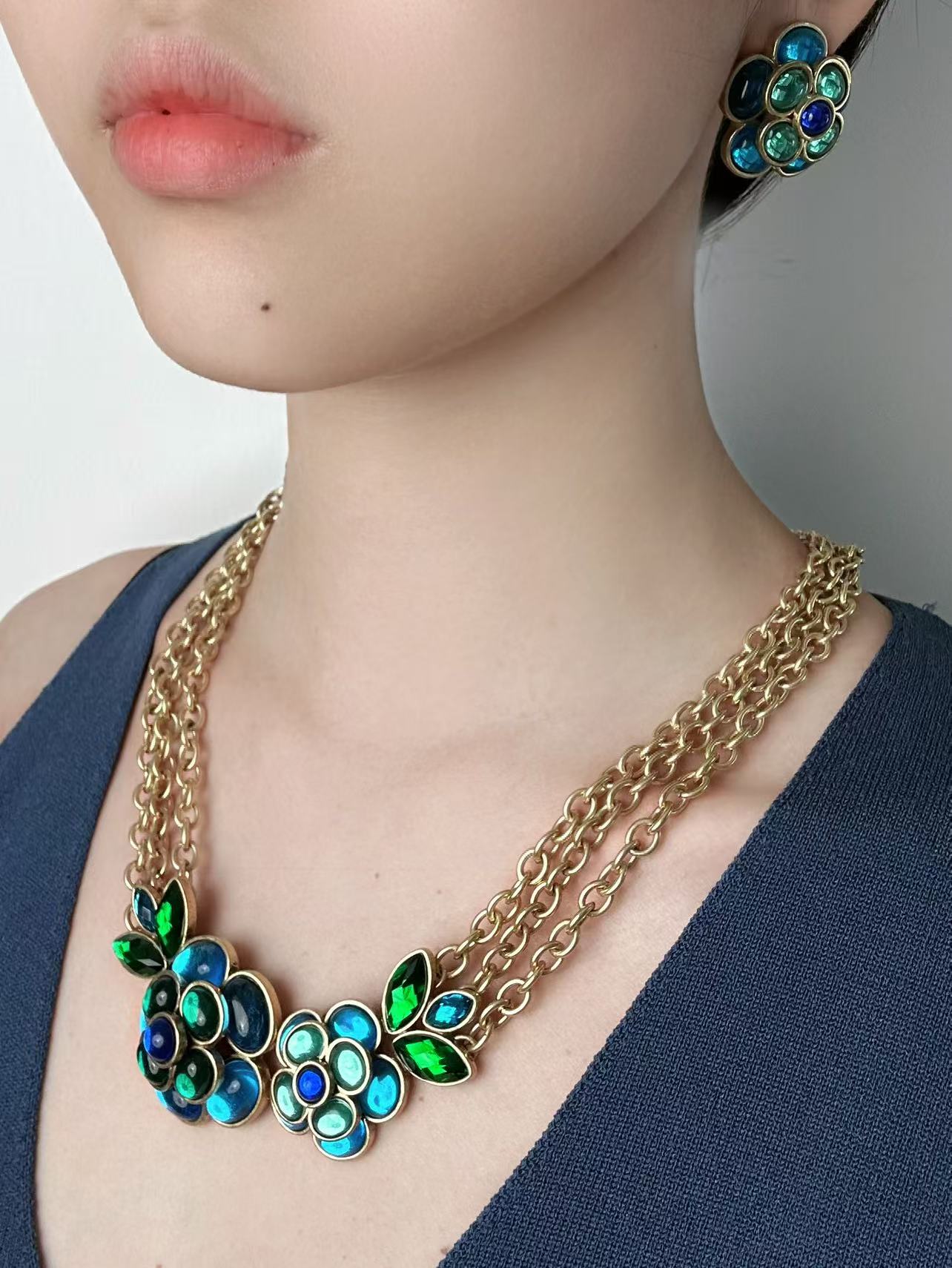 Vintage Heavy Craft Gold-Plated Multi-Layer Chain Blue-Green Glazed Camellia Earrings & Necklace Set