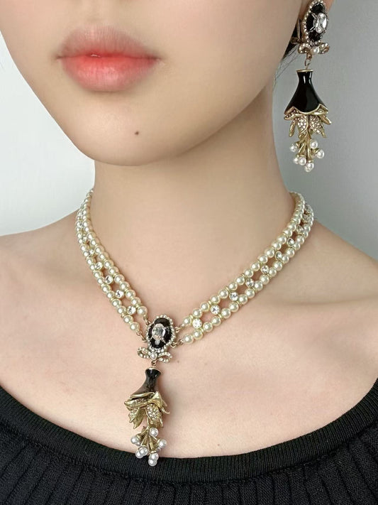 Black & Gold Enamel Jewelry Set: 3D Orchid Pendant Necklace & Earrings