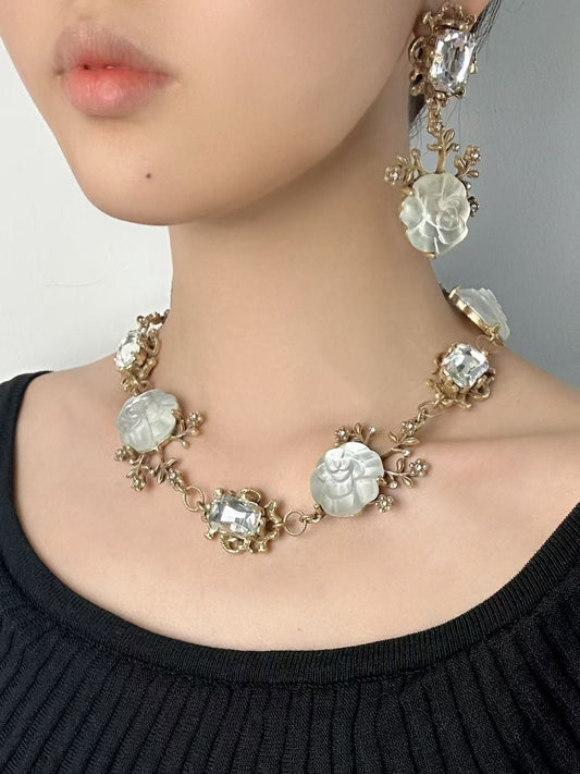 Vintage Heavy-Duty Jewelry Set: Matte Finished Floral Earrings & Necklace