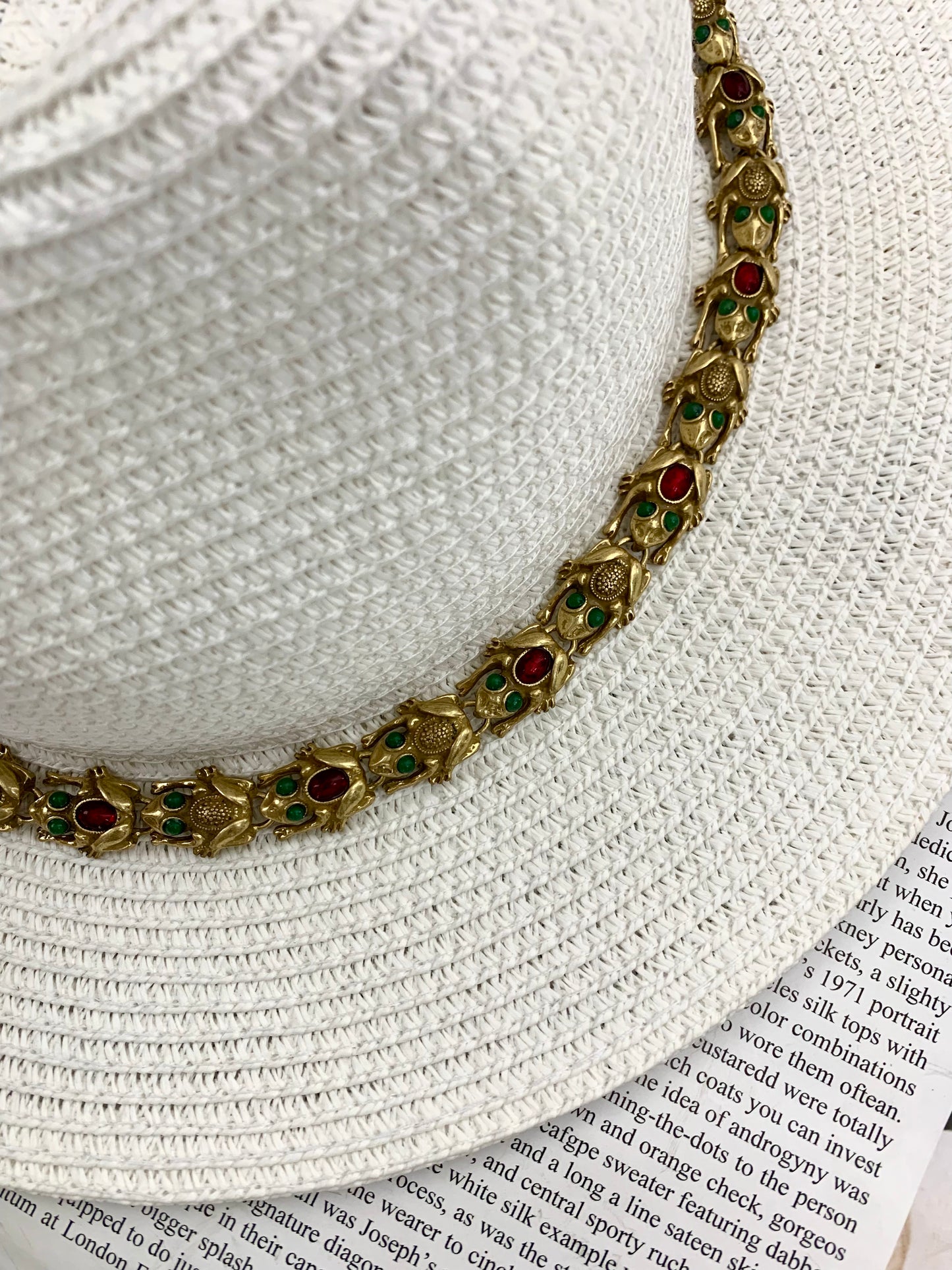 Vintage Heavy Craft Gold-Plated Brass Toad Pendant Choker Necklace