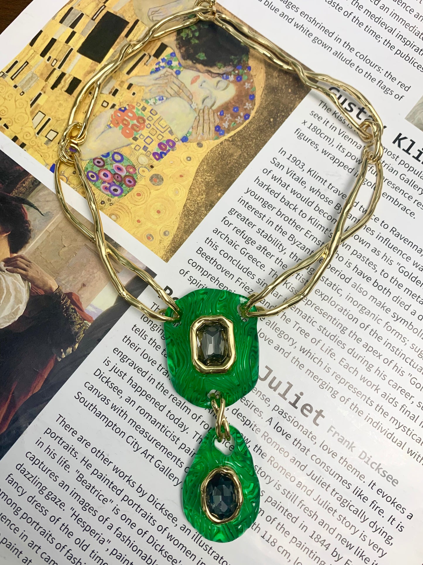 Statement Vintage Choker Necklace——Modern Indie Design with Crystal Accents