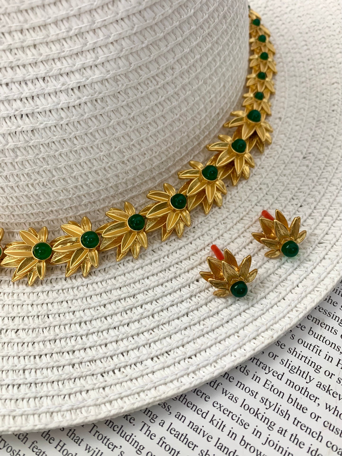 Vintage Heavy Craft Gold-Plated Copper Floral Petal & Green Chalcedony Earrings & Necklace Set