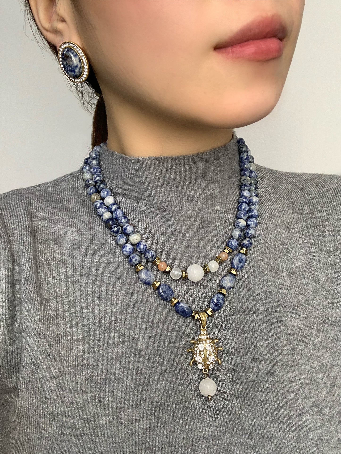 Royal-Inspired Jewelry Set: Lapis Lazuli Beaded Necklace with Beetle Pendant & Earrings