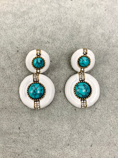 Vintage Cream-Toned Circular Pendant Necklace & Earrings Set with Turquoise Inlay