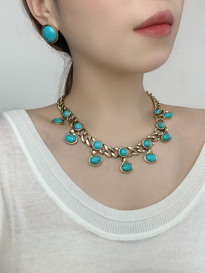 Royal-Inspired Jewelry Set: Gold-Plated Copper with Green Turquoise Accents