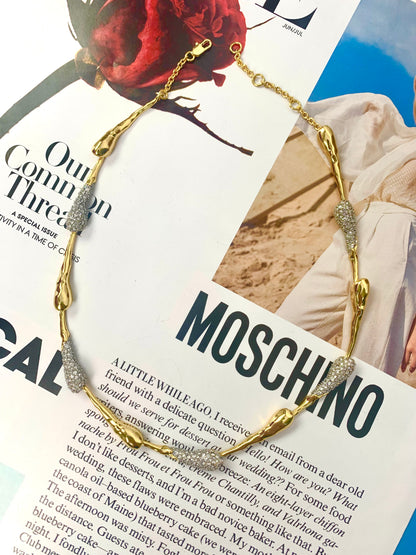 Vintage Gold-Plated Copper Two-Tone Full Diamond Teardrop Minimalist Loop Premium Necklace