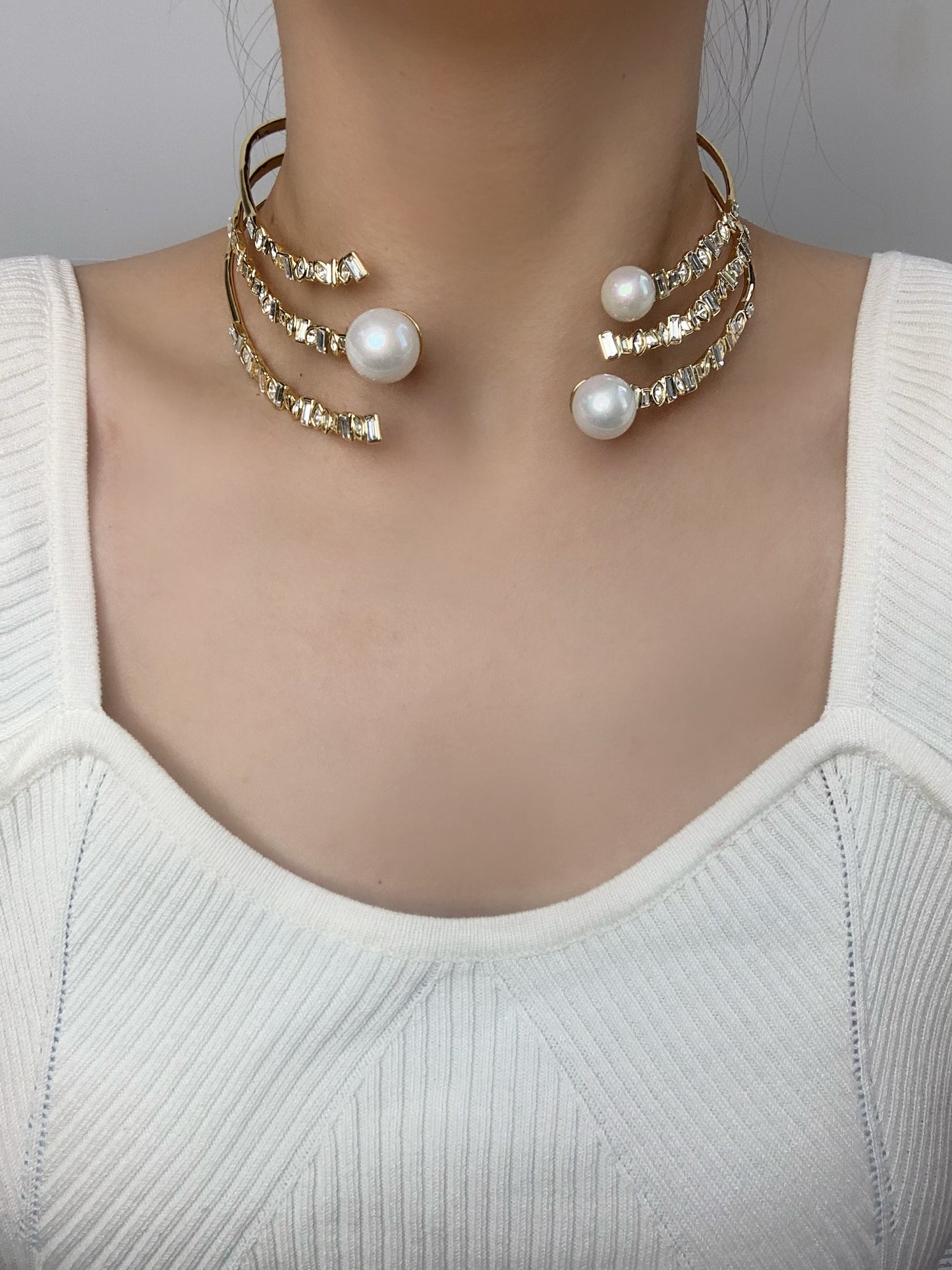 Vintage Gold-Plated Copper Multi-Layer Pearl and Crystal Choker Necklace